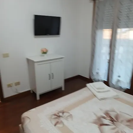 Ioana Apartment *
